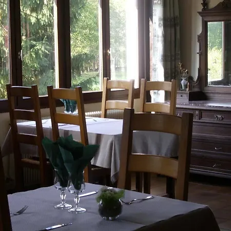 Les Bruy\u00e8res Hotel